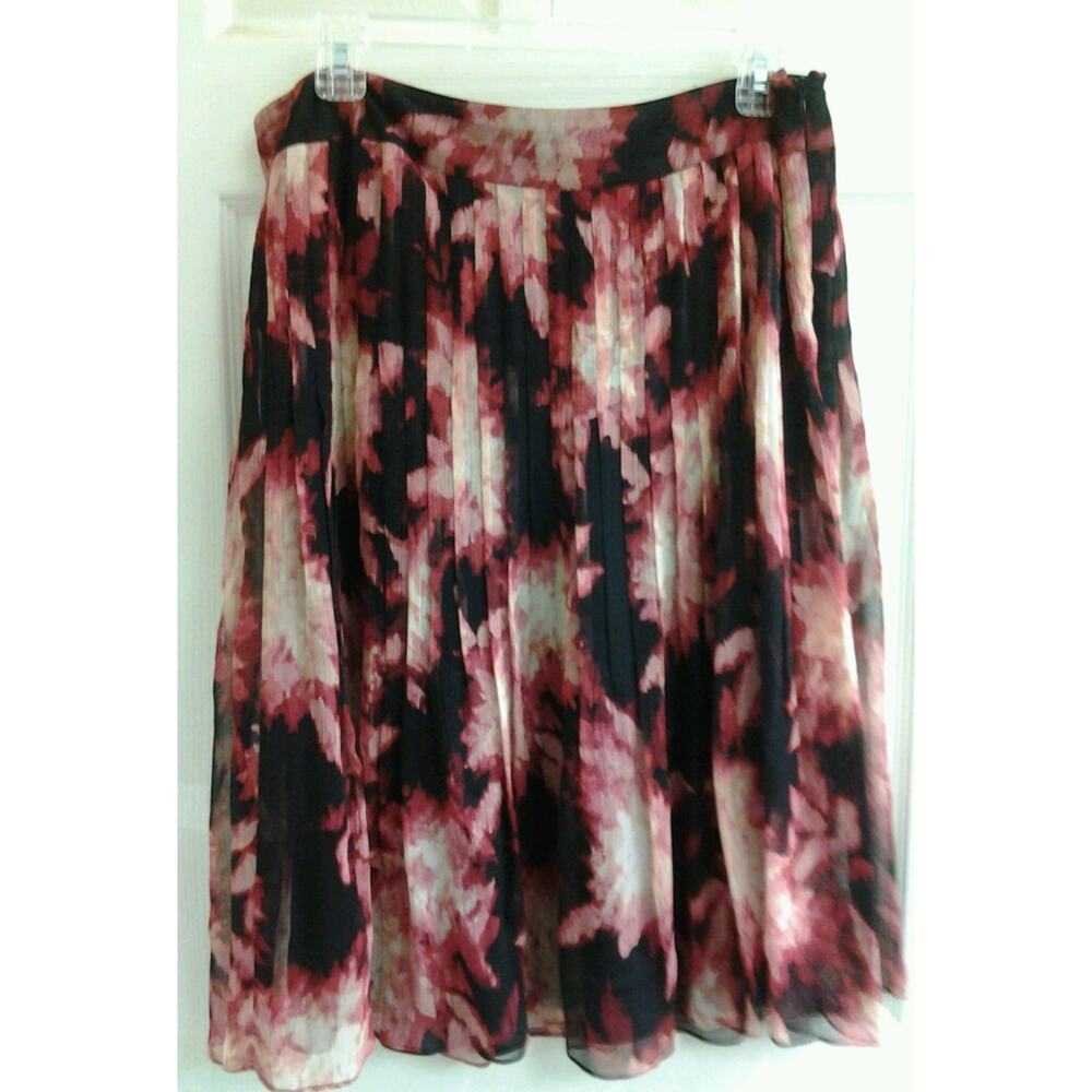 Y2K ALFANI Skirt, women's sz 10,pleated, floral 100% silk career,pleated EUC - Picture 2 of 4